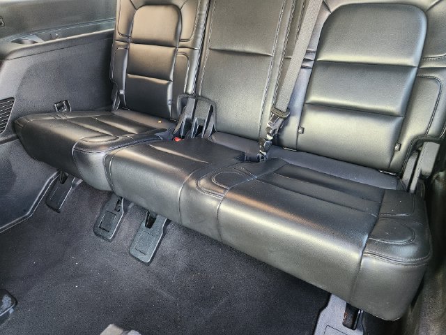 Used 2019 Lincoln Navigator L Select RWD image 30
