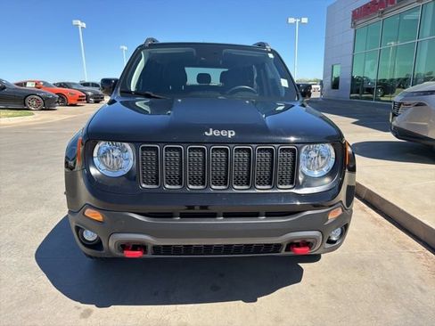 Used 2022 Jeep Renegade Trailhawk AWD/4WD image 2
