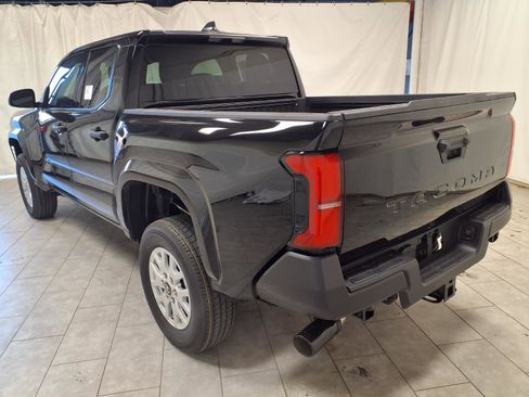 Used 2026 Toyota Tacoma SR image 7