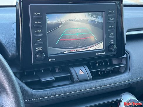 Certified 2021 Toyota RAV4 XLE w/ Carpet Mat Package (TMS) AWD/4WD image 29