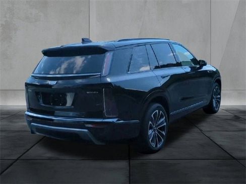 New 2026 Cadillac Vistiq Sport image 8