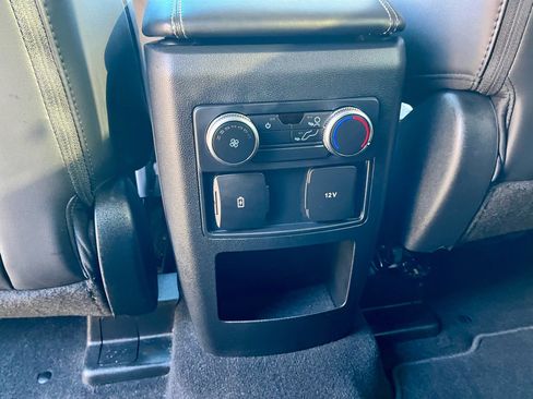 Used 2021 Ford Explorer XLT w/ Equipment Group 202A image 20