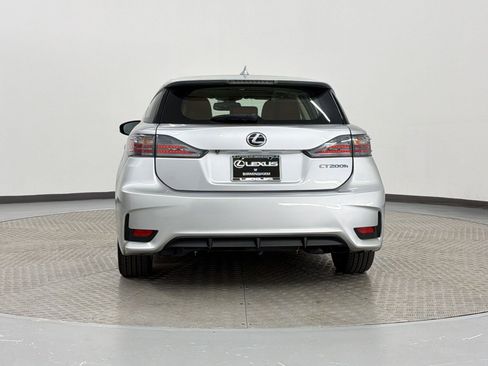 Used 2014 Lexus CT 200h image 10