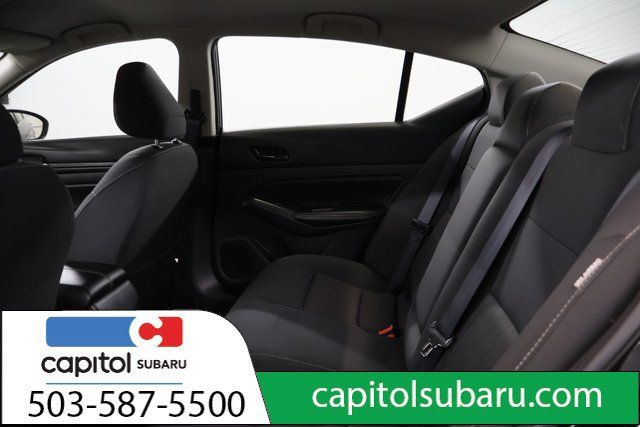 Used 2025 Nissan Altima 2.5 SV FWD image 31