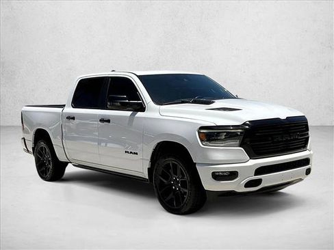 Used 2023 RAM 1500 Laramie AWD/4WD image 12