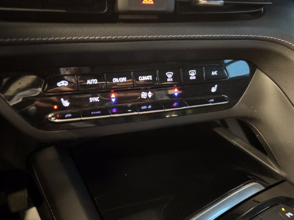 Used 2021 Buick Envision Preferred AWD/4WD image 15