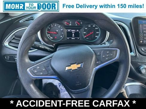 Used 2019 Chevrolet Malibu LT FWD image 24