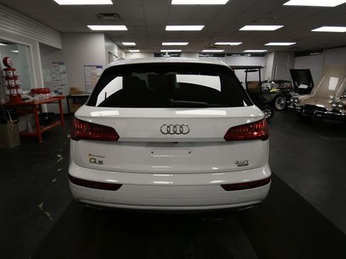 Used 2018 Audi Q5 2.0T Premium w/ Convenience Package AWD/4WD image 5
