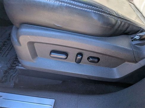 Used 2011 Ford Edge Sport w/ Driver Entry Pkg image 13