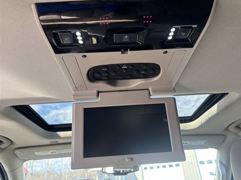 Used 2020 GMC Yukon SLT w/ Open Road Package image 31