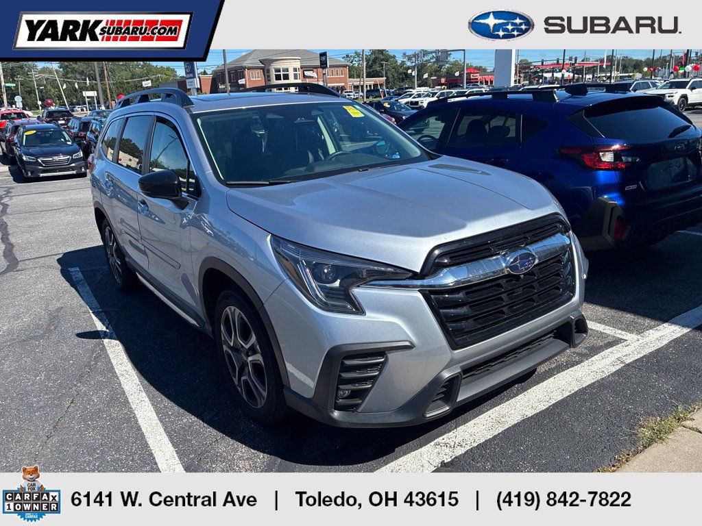 Used 2024 Subaru Ascent Limited w/ Technology Package AWD/4WD image 1