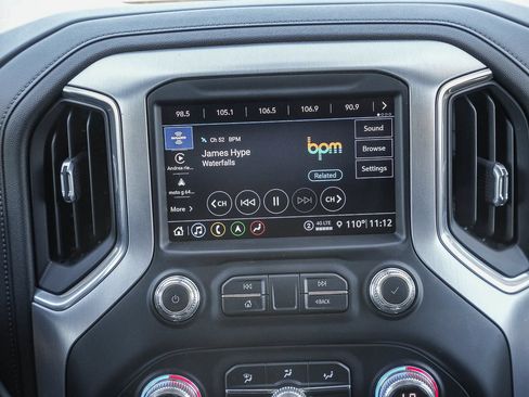 Used 2021 GMC Sierra 1500 SLT w/ SLT Premium Plus Package AWD/4WD image 14