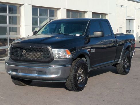 Used 2013 RAM 1500 ST w/ SXT Appearance Group image 10
