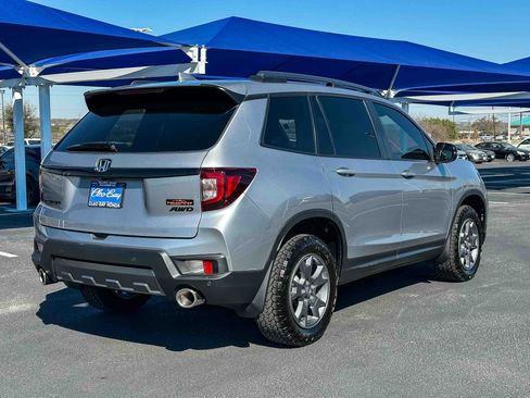Certified 2025 Honda Passport TrailSport image 6