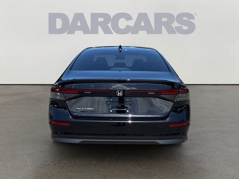 Used 2025 Honda Accord SE image 6
