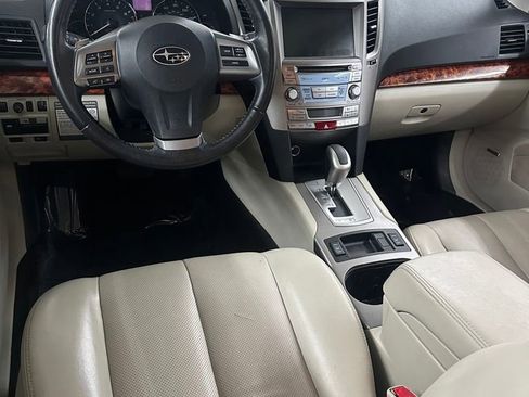 Used 2012 Subaru Outback 2.5i Limited image 24