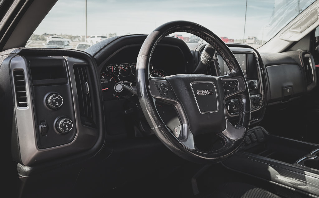 Used 2016 GMC Sierra 1500 SLT w/ All Terrain X Package AWD/4WD image 2