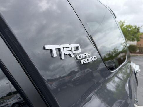 Used 2024 Toyota 4Runner TRD Off-Road Premium w/ Moonroof Package AWD/4WD image 10