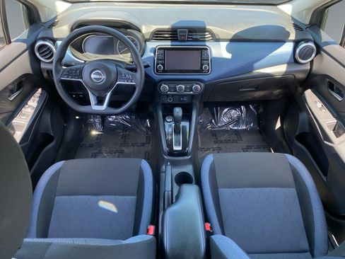 Used 2025 Nissan Versa SV w/ Trunk Package FWD image 10