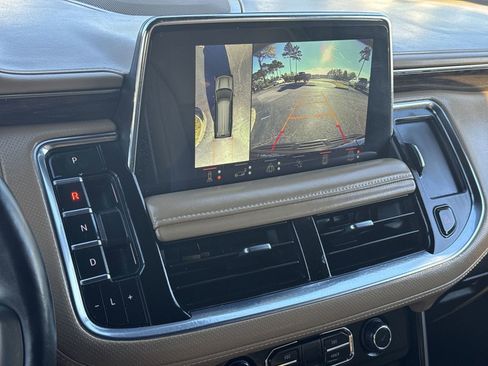 Used 2024 Chevrolet Suburban Premier w/ Advanced Technology Package image 25