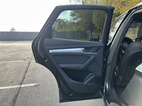 Certified 2025 Audi Q5 2.0T Premium Plus w/ Premium Plus Package image 24