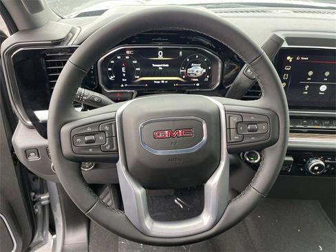 New 2026 GMC Sierra 1500 Elevation image 14