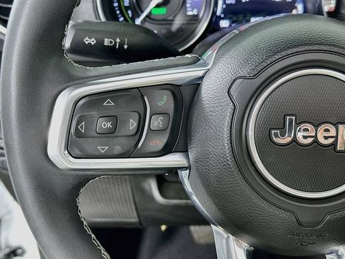 Used 2023 Jeep Wrangler Unlimited Sahara w/ Cold Weather Group AWD/4WD image 24