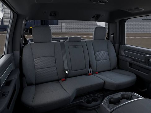 New 2026 RAM 2500 Big Horn AWD/4WD image 16