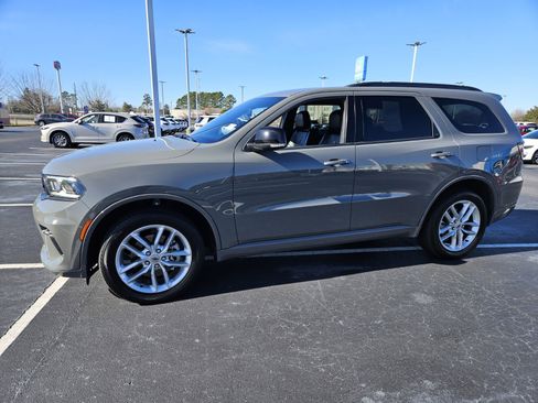 Used 2024 Dodge Durango GT image 3