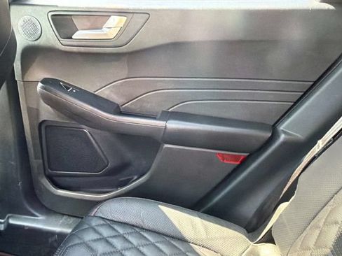 Used 2023 Ford Escape ST-Line Elite w/ Premium Technology Package AWD/4WD image 16