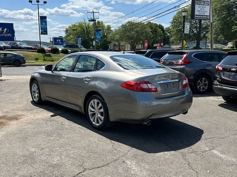 Used 2013 INFINITI M37 w/ Premium Pkg image 3