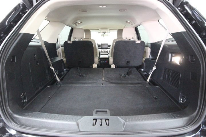 Used 2022 Ford Explorer XLT w/ Equipment Group 202A AWD/4WD image 6