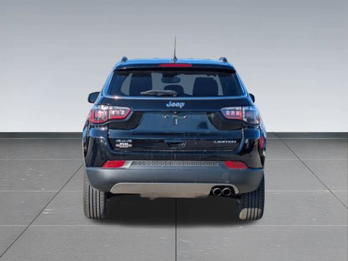 Used 2022 Jeep Compass Limited image 5