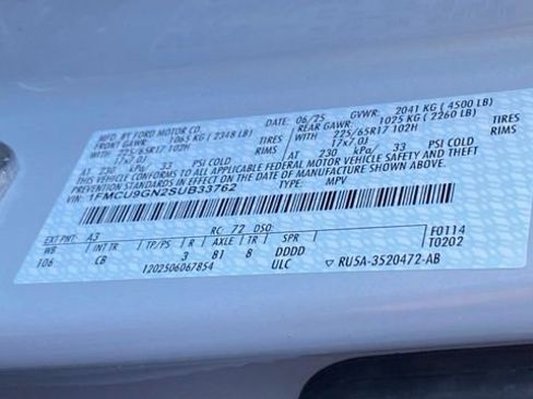 Used 2025 Ford Escape Active image 41