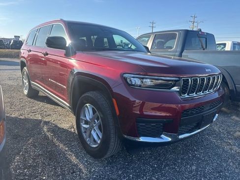 Used 2024 Jeep Grand Cherokee L Laredo w/ Luxury Tech Group I image 5