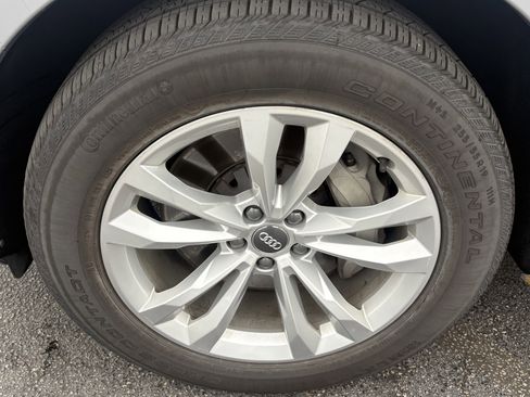 Used 2019 Audi Q7 3.0T Premium w/ Convenience Package AWD/4WD image 12