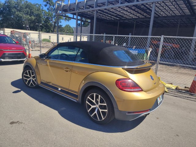 Used 2017 Volkswagen Beetle 1.8T Dune FWD image 4