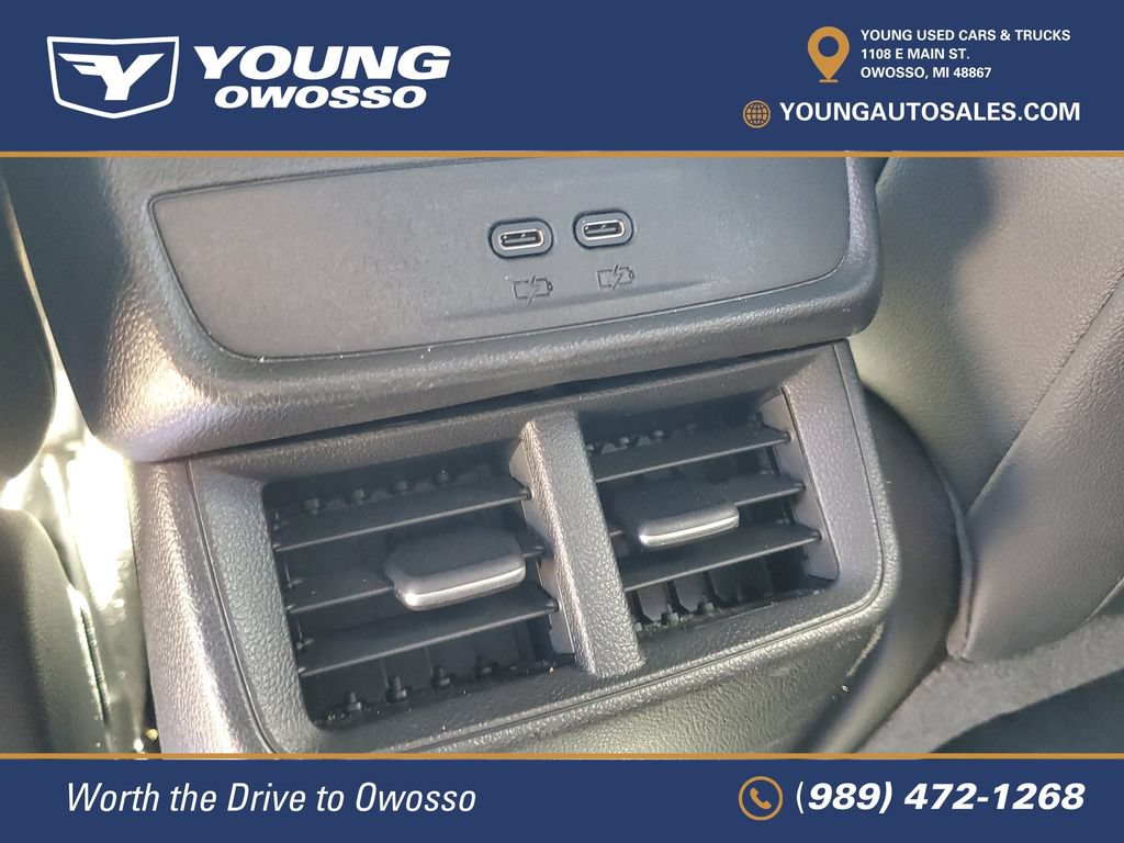 Certified 2025 Chevrolet Equinox ACTIV w/ Safety and Technology Package AWD/4WD image 28