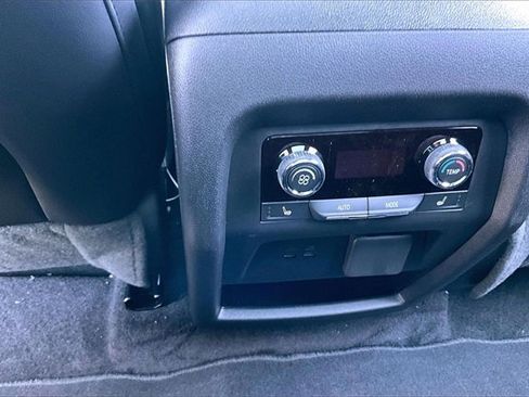 Used 2025 Chevrolet Traverse RS w/ LPO, Floor Liner Package image 10