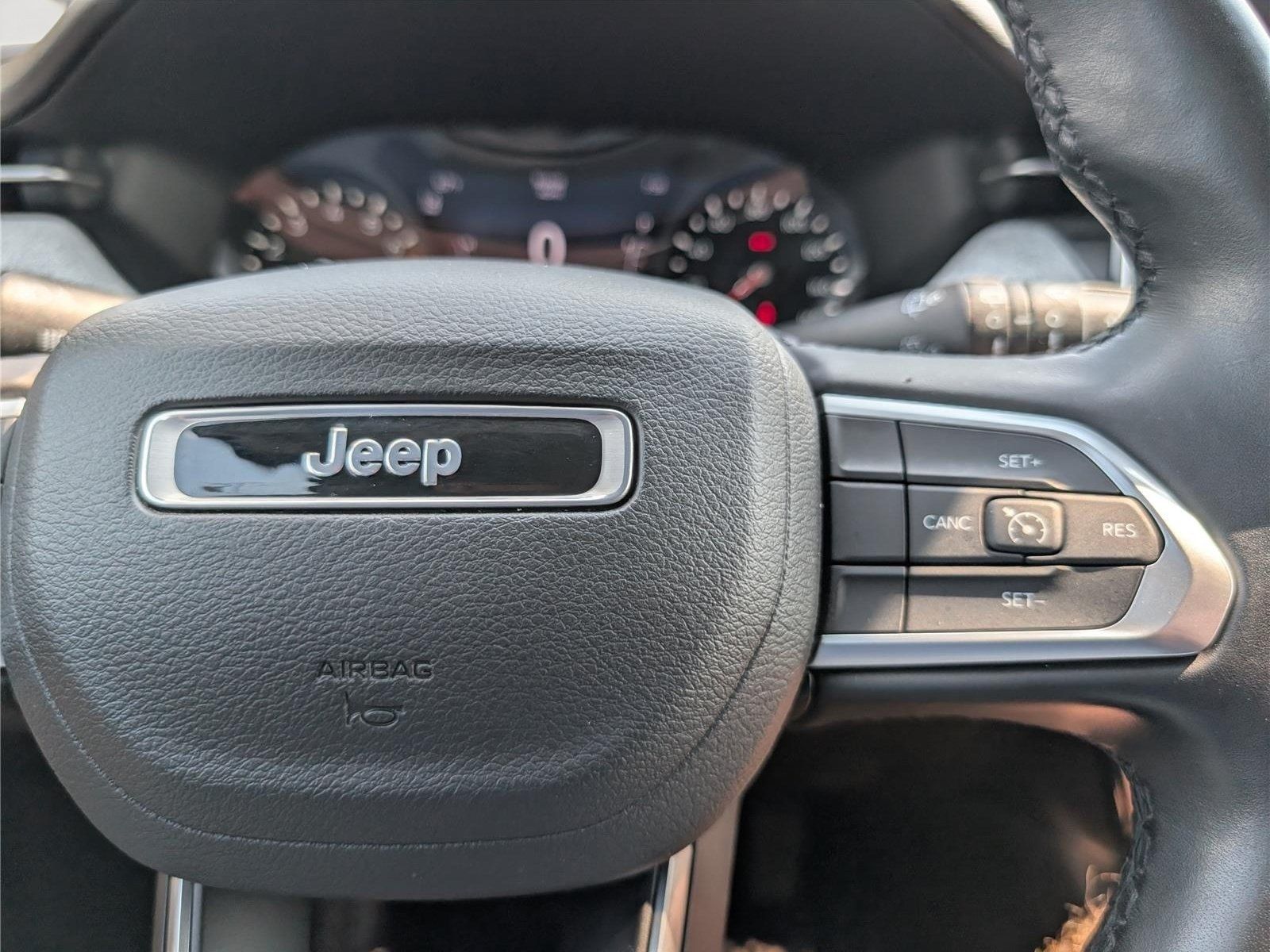Used 2022 Jeep Compass Latitude w/ Sun and Sound Group AWD/4WD image 25