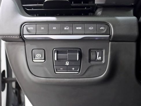 Used 2023 Cadillac Escalade Sport Platinum AWD/4WD image 17