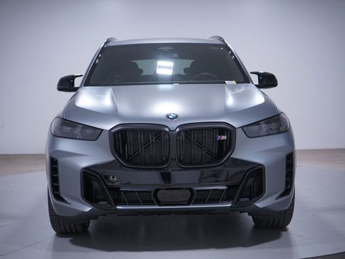 New 2026 BMW X5 M60i image 4