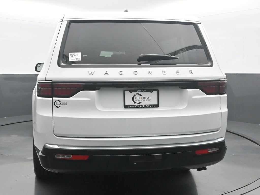 Used 2025 Jeep Wagoneer L 4WD image 5