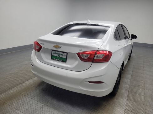 Used 2016 Chevrolet Cruze LT w/ Convenience Package image 7