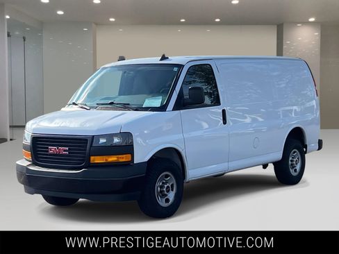 Used 2022 GMC Savana 2500 w/ Driver Convenience Package image 1