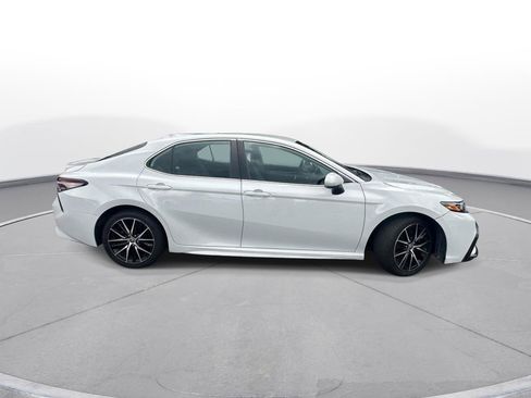 Certified 2024 Toyota Camry SE FWD image 5