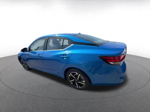 Used 2025 Nissan Sentra SV image 10