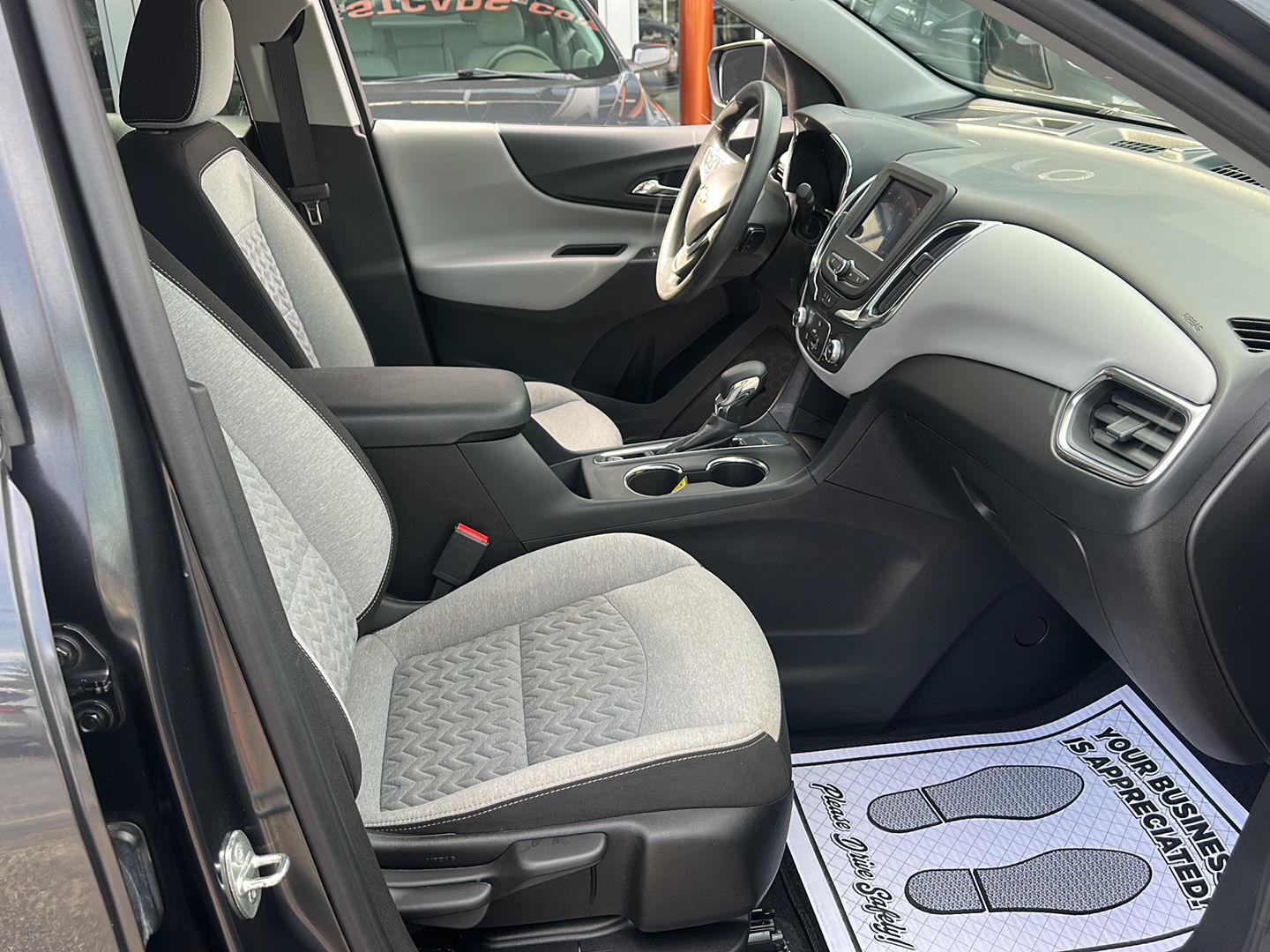 Used 2022 Chevrolet Equinox LT FWD image 9