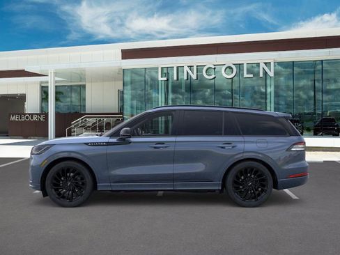 New 2026 Lincoln Aviator Reserve image 3