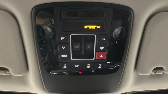 Used 2026 Kia Carnival SX FWD image 37